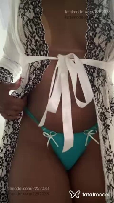 Acompanhante mulher morena (o) de olhos pretos em Brasília - Giovanna Silva