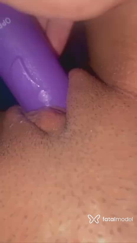 Acompanhante mulher com cabelo castanho de olhos verdes - Allice Almeida Acompanhante mulher com cabelo castanho de olhos verdes - Allice Almeida