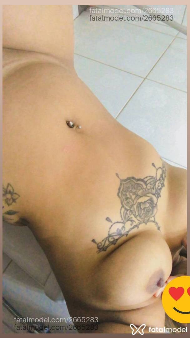 Acompanhante mulher loira (o) de olhos pretos em Canarana - Ayla Vitória
