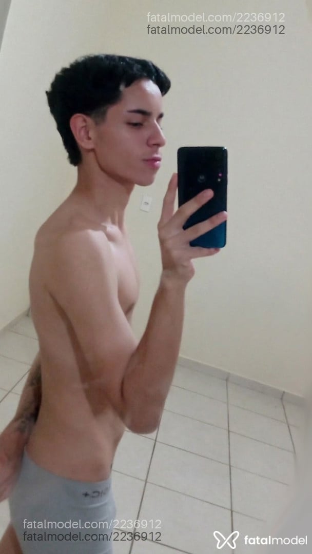 Acompanhante homem morena (o) de olhos pretos em Santa Fé do Sul - Witalo