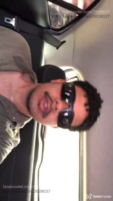 Acompanhante homem morena (o) de olhos pretos - Lorenzo