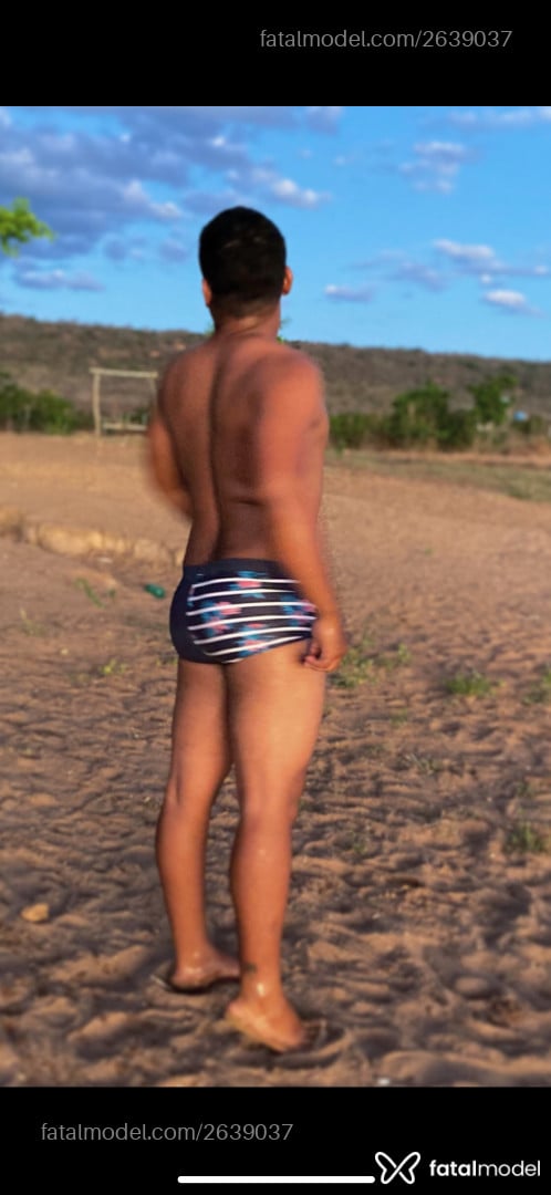 Acompanhante homem morena (o) de olhos pretos - Lorenzo