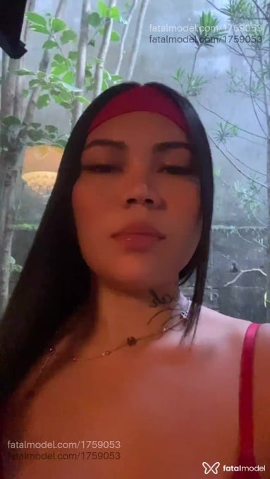 Acompanhante mulher morena (o) de olhos pretos em Cuiabá - Jade campos