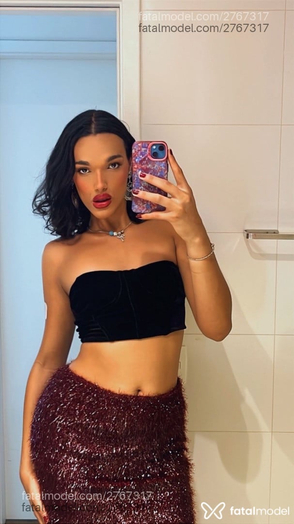Acompanhante mulher trans morena (o) de olhos castanhos em São Paulo Acompanhante mulher trans morena (o) de olhos castanhos em São Paulo - Liv