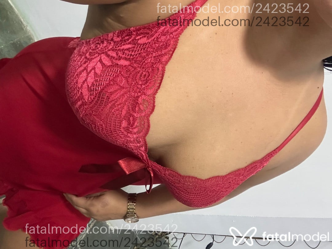 Acompanhante mulher morena (o) de olhos pretos em Maricá - Suzana