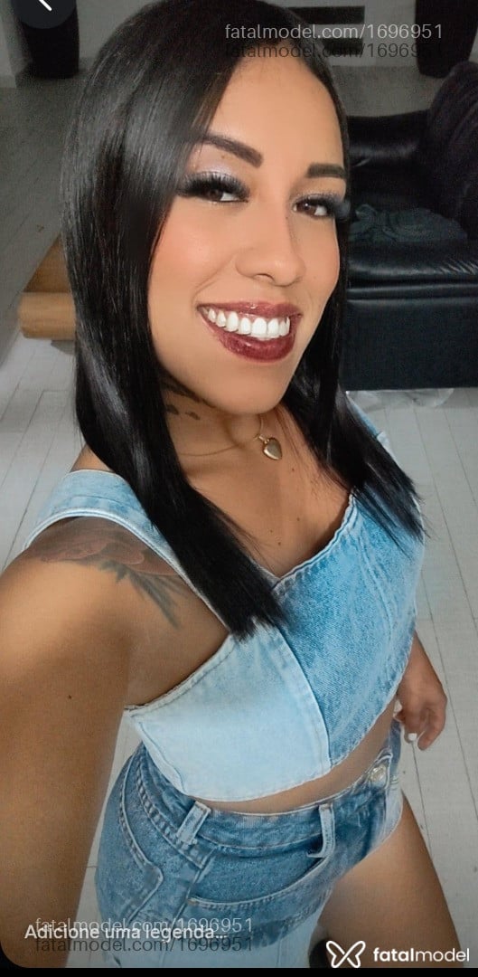 Acompanhante mulher com cabelo castanho de olhos castanhos em São Sebastião - Sofia