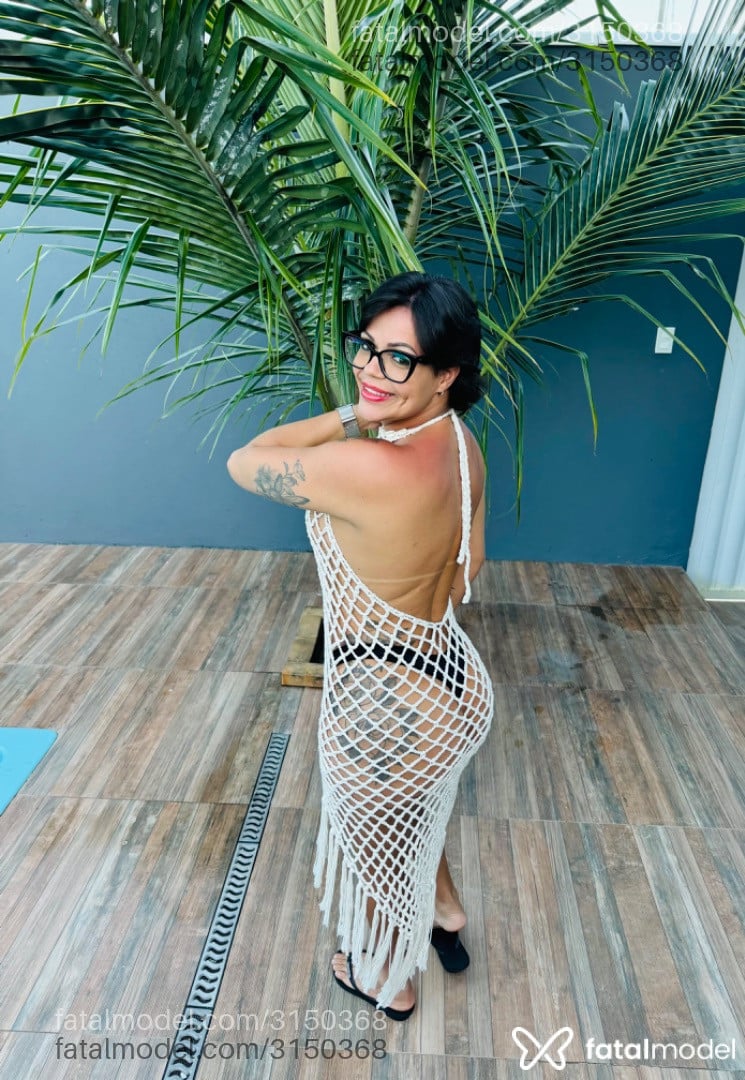 Acompanhante mulher morena (o) de olhos castanhos em São José dos Campos - Carla