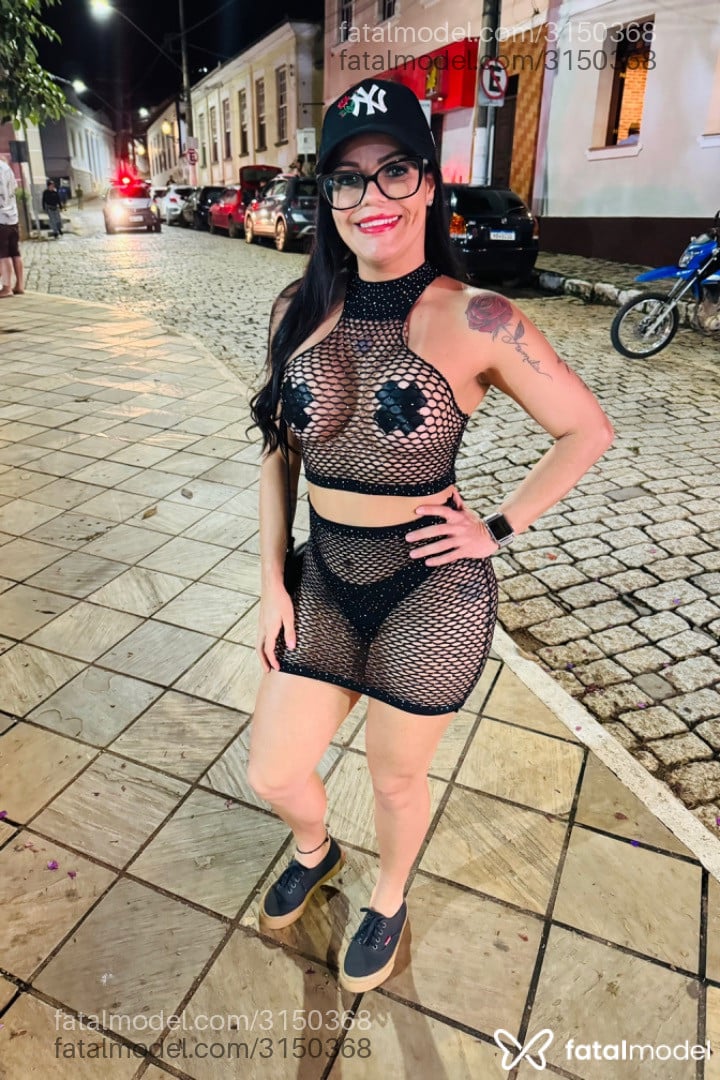 Acompanhante mulher morena (o) de olhos castanhos em São José dos Campos - Carla
