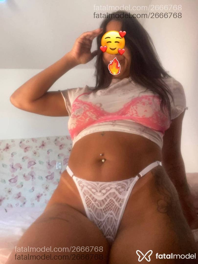 Acompanhante mulher morena (o) de olhos castanhos - Yasmim