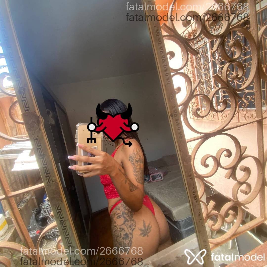 Acompanhante mulher morena (o) de olhos castanhos - Yasmim