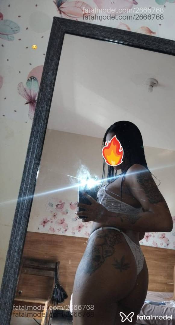 Acompanhante mulher morena (o) de olhos castanhos em Macaé - Yasmim