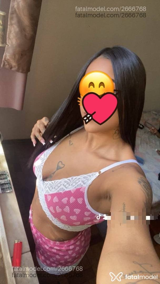 Acompanhante mulher morena (o) de olhos castanhos - Yasmim