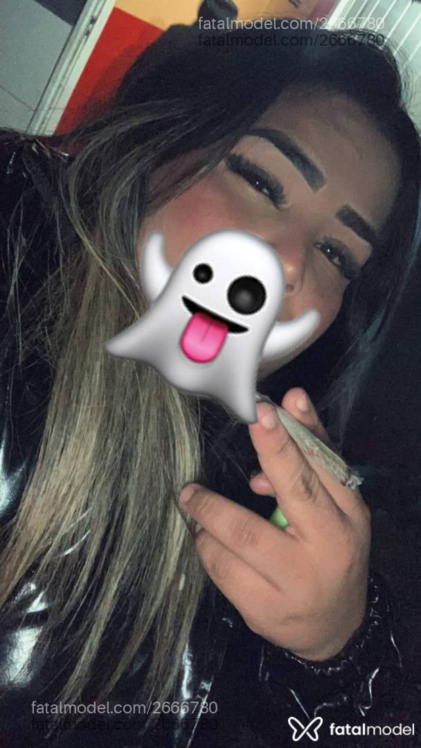 Acompanhante mulher loira (o) de olhos castanhos em Tubarão - Gabrielly