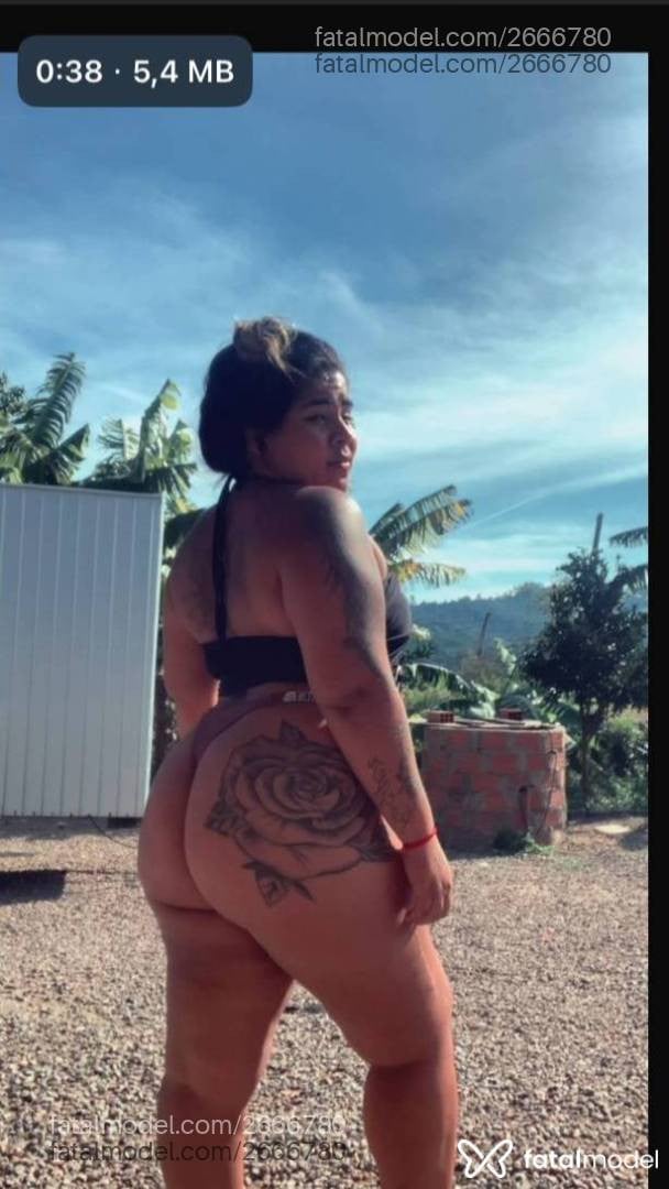 Acompanhante mulher loira (o) de olhos castanhos em Tubarão - Gabrielly