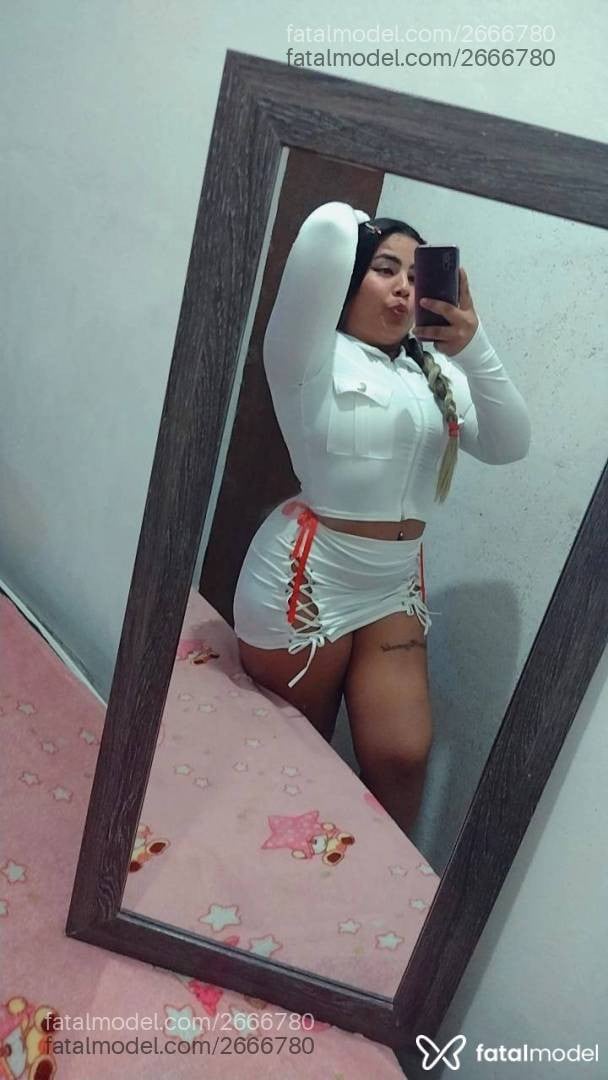 Acompanhante mulher loira (o) de olhos castanhos - Gabrielly