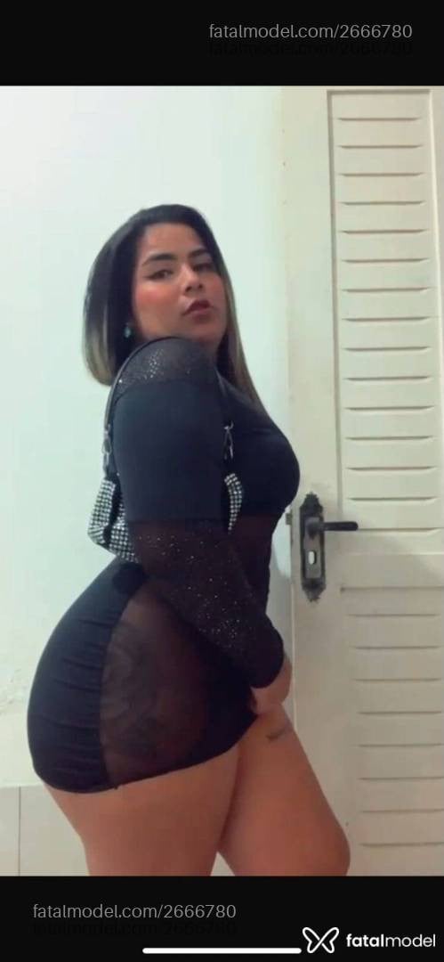 Acompanhante mulher loira (o) de olhos castanhos - Gabrielly