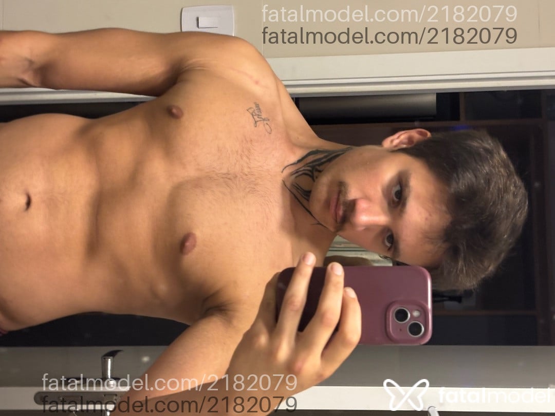 Acompanhante homem morena (o) de olhos castanhos em Curitiba Acompanhante homem morena (o) de olhos castanhos em Curitiba - Vitor Augusto