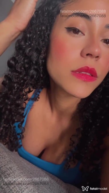 Acompanhante mulher morena (o) de olhos castanhos em São Paulo - Valentina