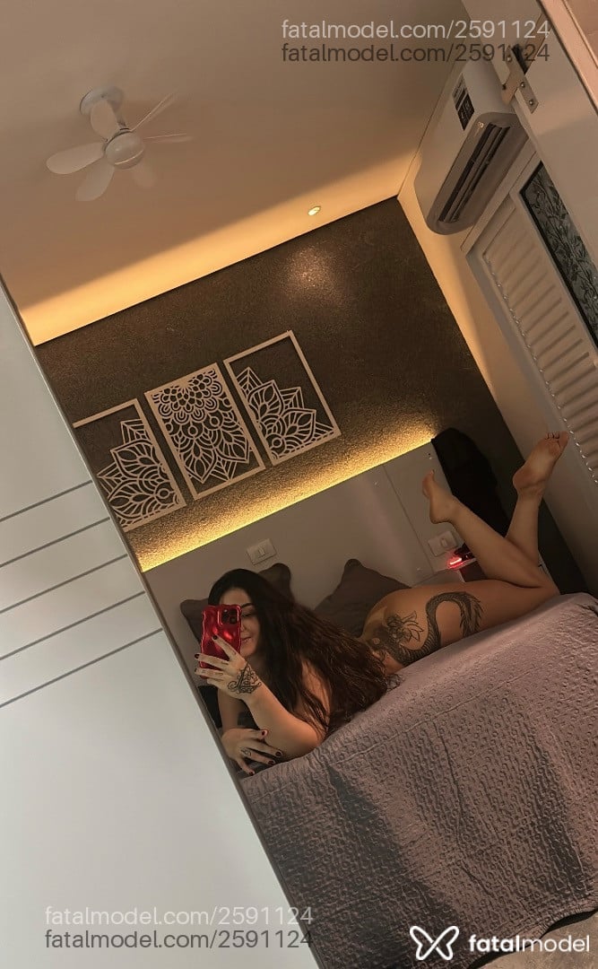 Acompanhante mulher com cabelo castanho de olhos castanhos em São José do Rio Preto - Karol Goiana