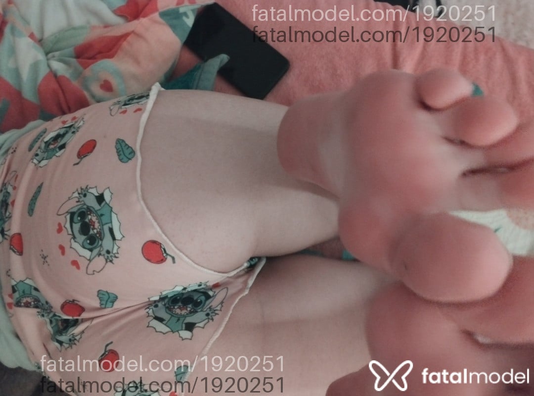 Acompanhante mulher morena (o) de olhos pretos em Virtual - Lilly tesudinha