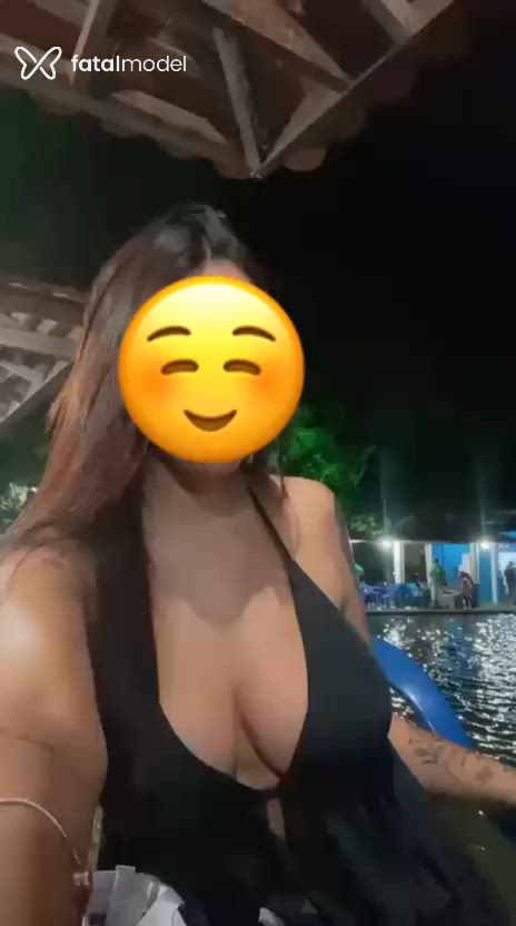 Acompanhante mulher morena (o) de olhos pretos - Ayla