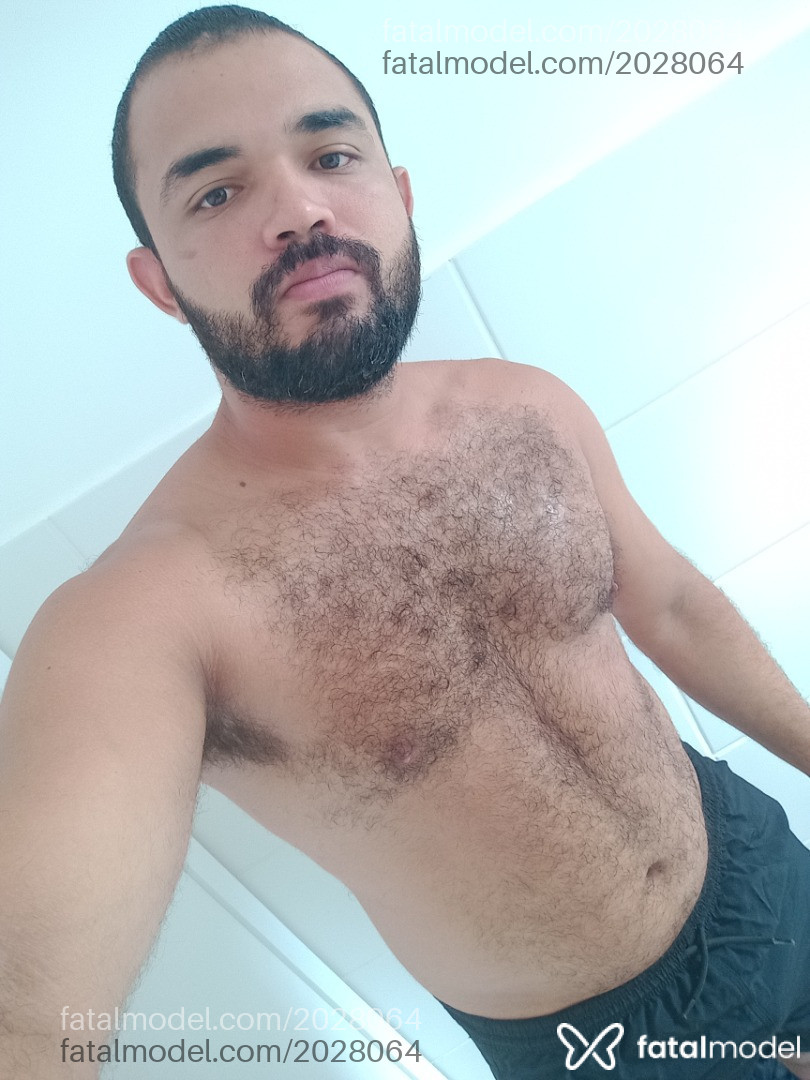 Acompanhante homem morena (o) de olhos castanhos em Itajaí Acompanhante homem morena (o) de olhos castanhos em Itajaí - Ursao