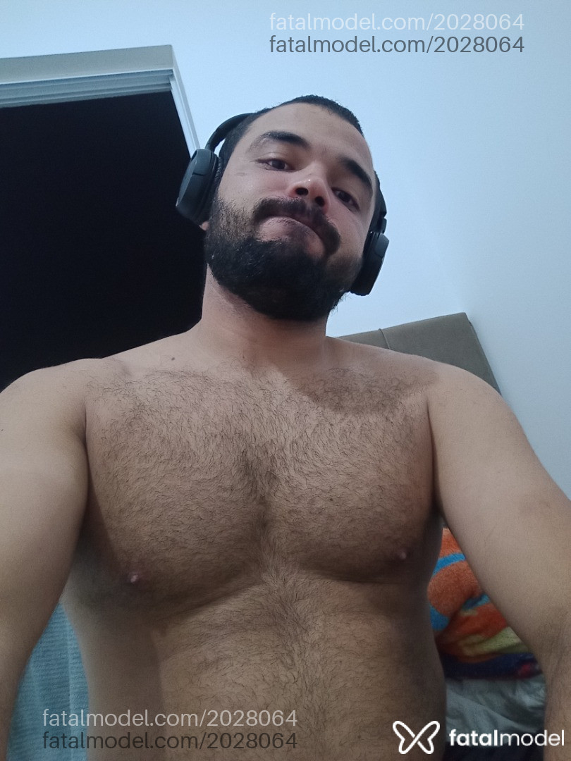 Acompanhante homem morena (o) de olhos castanhos em Itajaí Acompanhante homem morena (o) de olhos castanhos em Itajaí - Ursao