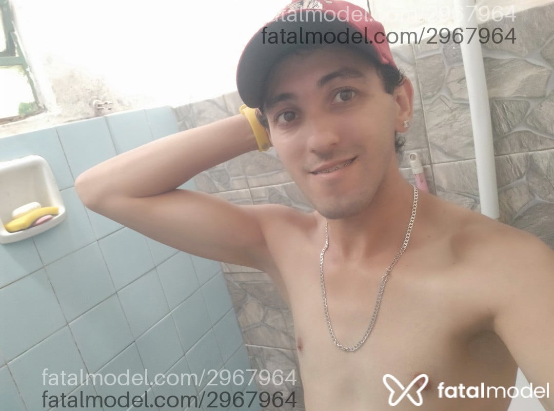 Acompanhante homem com cabelo castanho de olhos castanhos em Muzambinho Acompanhante homem com cabelo castanho de olhos castanhos em Muzambinho - Antonio Gilson