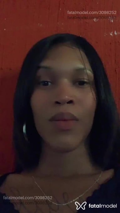 Acompanhante mulher trans com cabelo castanho de olhos castanhos em Rio de Janeiro - Maitê Phelippa