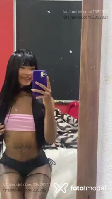 Acompanhante mulher trans morena (o) de olhos castanhos em Uberlândia - Isabela Araújo