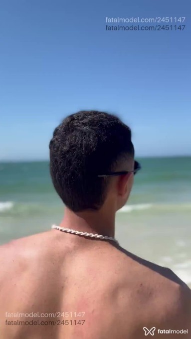 Acompanhante homem morena (o) de olhos castanhos - Wellington