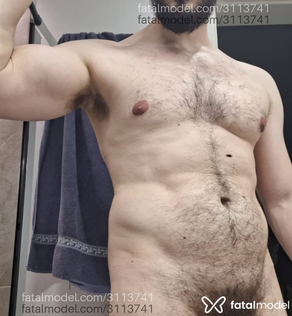Acompanhante homem com cabelo castanho de olhos castanhos em Virtual - Alpha