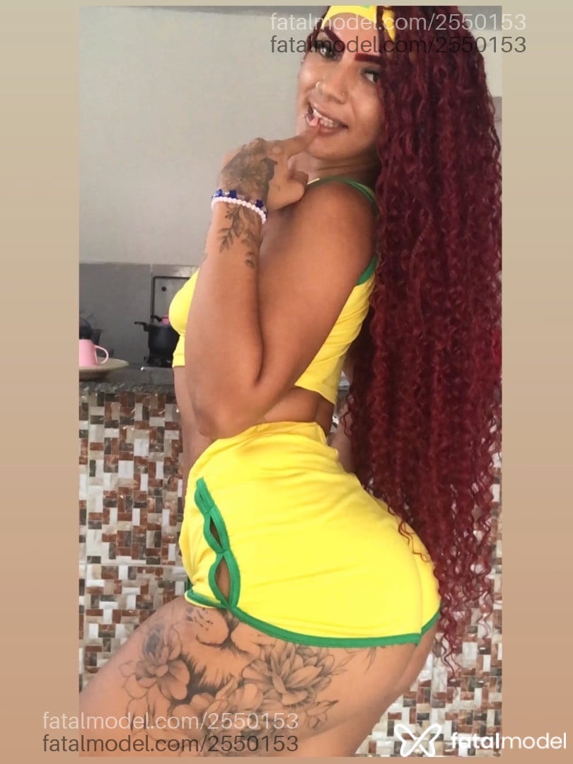 Acompanhante mulher com cabelo castanho de olhos castanhos - Gringaahh Acompanhante mulher com cabelo castanho de olhos castanhos - Gringaahh