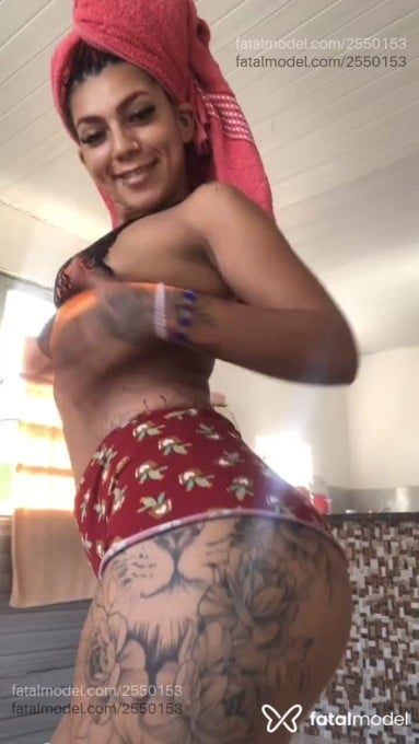 Acompanhante mulher com cabelo castanho de olhos castanhos - Gringaahh Acompanhante mulher com cabelo castanho de olhos castanhos - Gringaahh