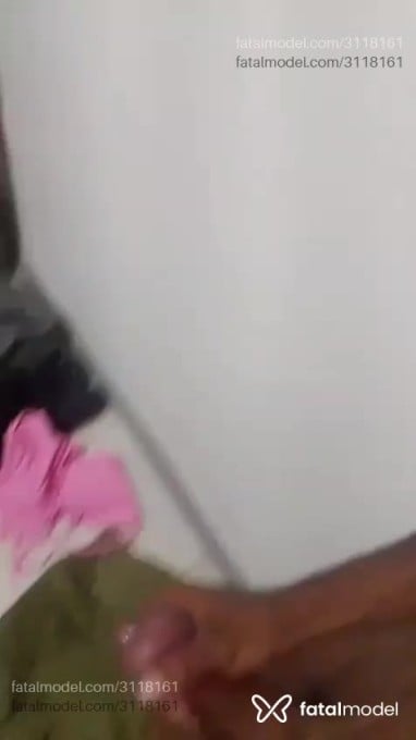 Acompanhante homem morena (o) de olhos castanhos em Virtual - Gustavo