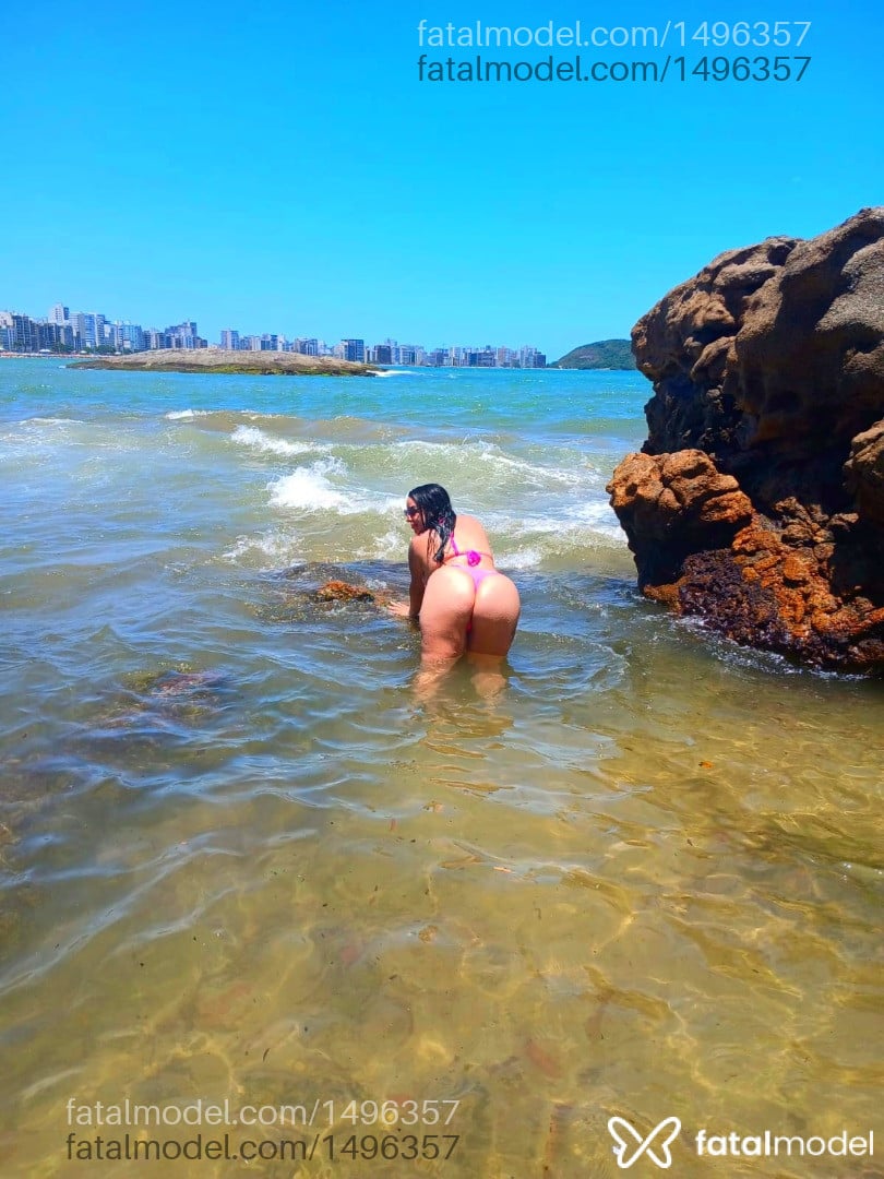 Acompanhante mulher morena (o) de olhos verdes em Oliveira Acompanhante mulher morena (o) de olhos verdes em Oliveira - Danny