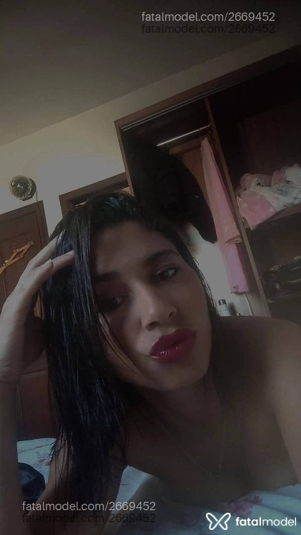 Acompanhante mulher morena (o) de olhos castanhos - Kiara