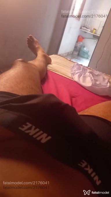 Acompanhante homem morena (o) de olhos castanhos - Negãoooo Acompanhante homem morena (o) de olhos castanhos - Negãoooo