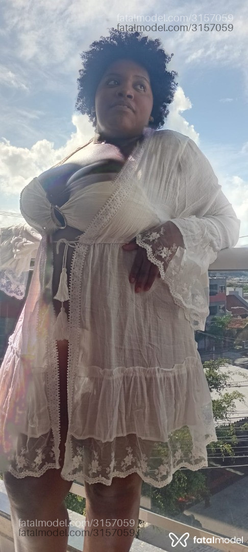 Acompanhante mulher morena (o) de olhos castanhos em Florianópolis - Beatriz Monteiro