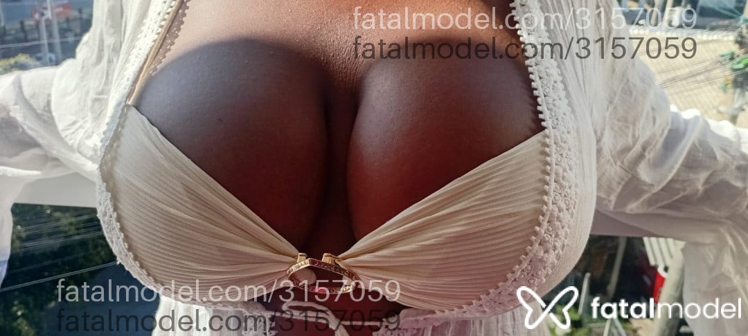 Acompanhante mulher morena (o) de olhos castanhos em Florianópolis - Beatriz Monteiro