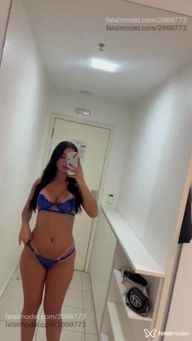 Acompanhante mulher morena (o) de olhos castanhos - Natascha Loren Acompanhante mulher morena (o) de olhos castanhos - Natascha Loren