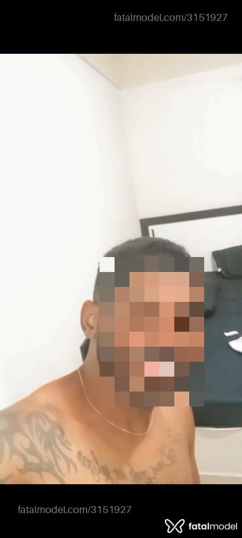 Acompanhante homem morena (o) de olhos castanhos em Petrolina - Henrique