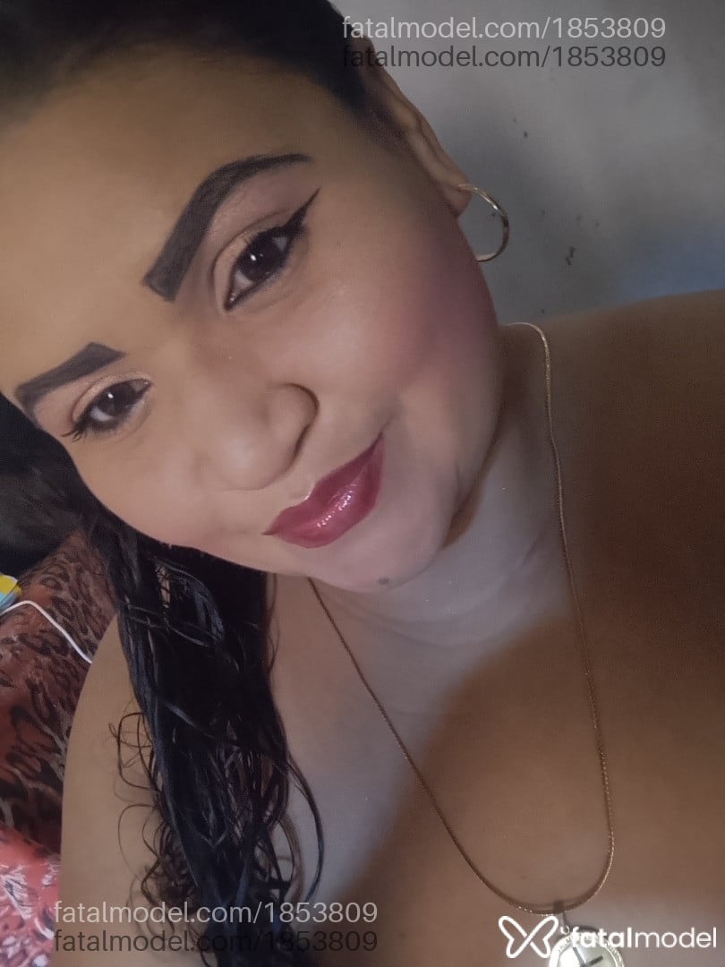 Acompanhante mulher com cabelo castanho de olhos castanhos em Marituba Acompanhante mulher com cabelo castanho de olhos castanhos em Marituba - Celeste