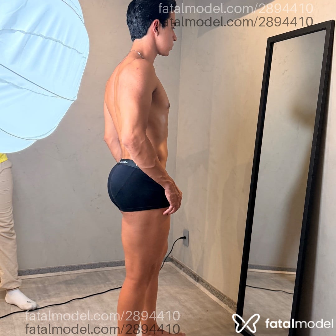 Acompanhante homem morena (o) de olhos castanhos em Ribeirão Preto Acompanhante homem morena (o) de olhos castanhos em Ribeirão Preto - Lucas Neves