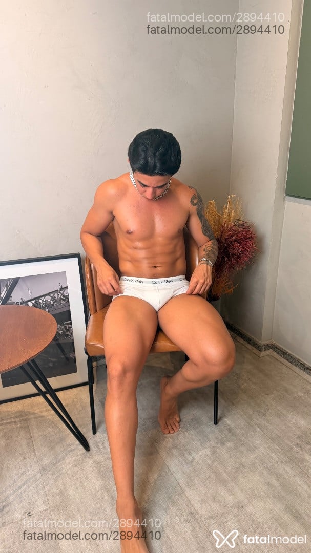 Acompanhante homem morena (o) de olhos castanhos em Ribeirão Preto Acompanhante homem morena (o) de olhos castanhos em Ribeirão Preto - Lucas Neves