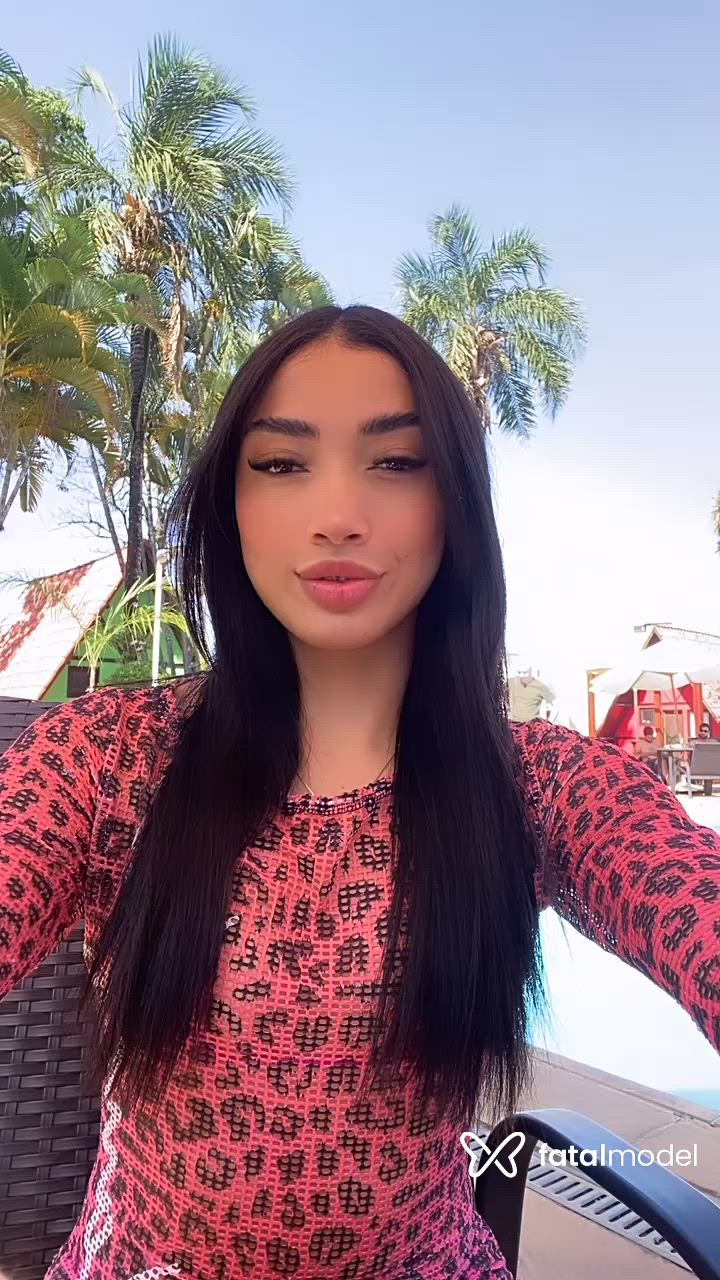 Acompanhante mulher morena (o) de olhos castanhos - Bruna Cavalcante