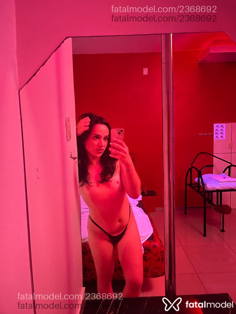 Acompanhante mulher trans morena (o) de olhos verdes em Novo Hamburgo - Antonella
