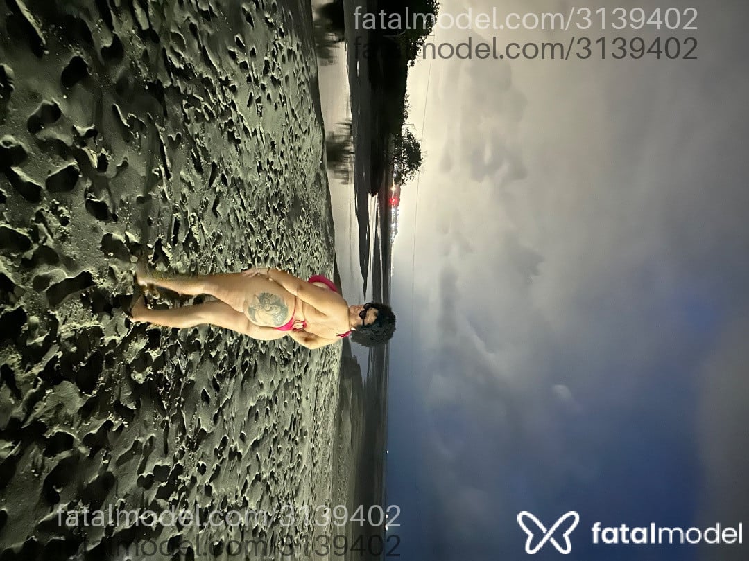 Acompanhante mulher morena (o) de olhos castanhos em São Luís - Raykalifa