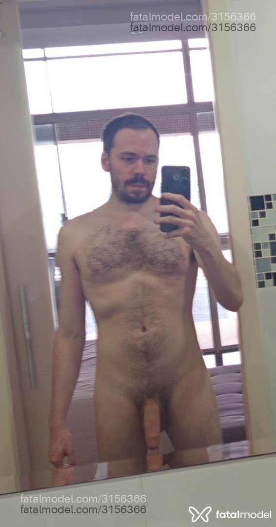 Acompanhante homem morena (o) de olhos castanhos em São Paulo - Armand Duval