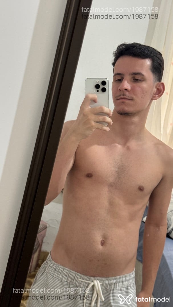 Acompanhante homem com cabelo castanho de olhos castanhos em Rio de Janeiro - Luca Perez